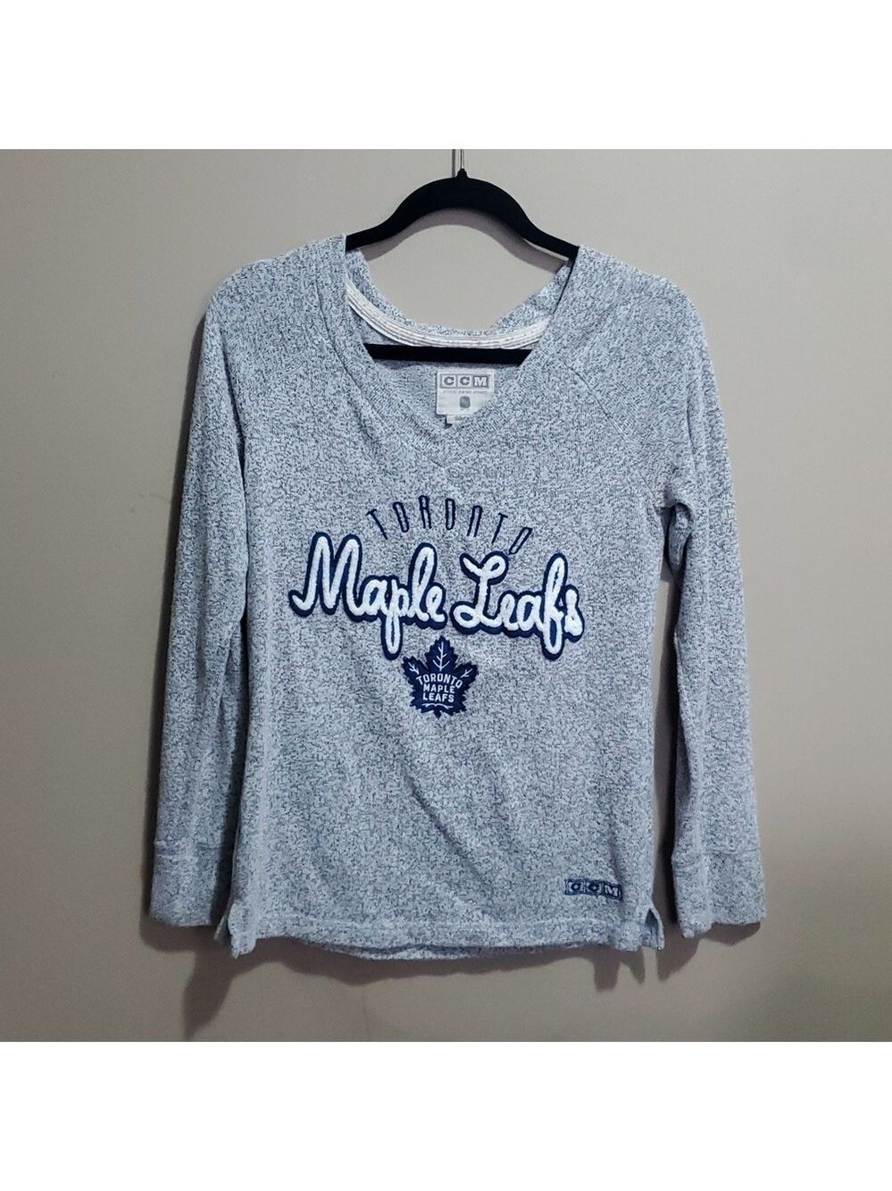 CCM NHL Toronto Maple Leafs Gray Sweatshirt size small